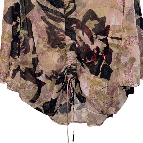 NWOT BCBGMAXAZRIA Sheer Black and Cream Print Oversized Flowy Top Size Small - Picture 8 of 12